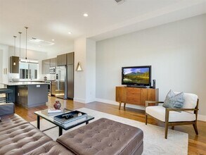 1801 E 2nd St in Austin, TX - Building Photo - Building Photo