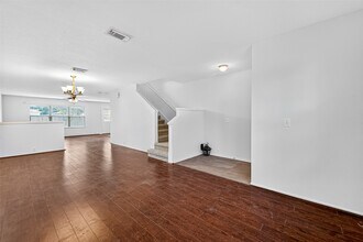 15011 Sugar Sands Dr in Sugar Land, TX - Foto de edificio - Building Photo