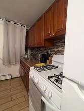 304 E 34th St in New York, NY - Building Photo - Building Photo