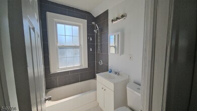 264 Pomona Ave in Newark, NJ - Building Photo - Building Photo