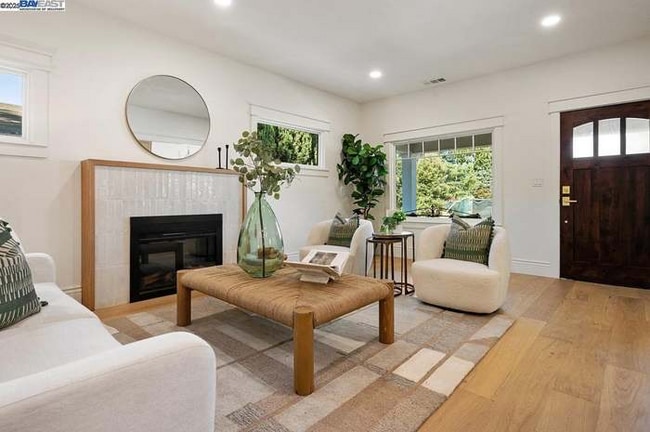 4374 First St in Pleasanton, CA - Building Photo - Building Photo