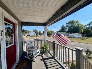 1003 E Samuel Ave in Peoria Heights, IL - Building Photo - Building Photo