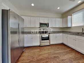 12751 W Glenrosa Dr in Litchfield Park, AZ - Foto de edificio - Building Photo