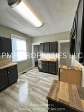 1519 Binney St in Omaha, NE - Foto de edificio - Building Photo