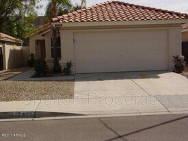 17425 N 14th St in Phoenix, AZ - Building Photo