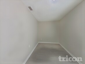 3728 Mandarin Woods Dr N in Jacksonville, FL - Building Photo - Building Photo