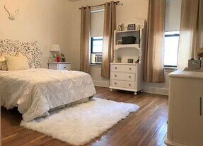 35 Cummings Rd in Boston, MA - Building Photo