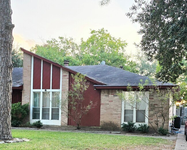 3722 Westheimer Pl Dr