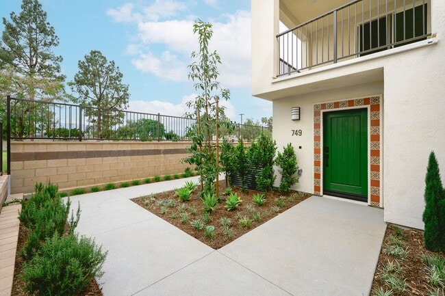 property at 749 Marmalade Pl