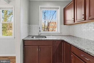 1063 S Merrimac Rd in Camden, NJ - Building Photo - Building Photo