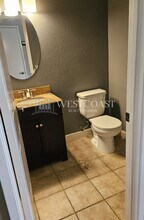 1631 Carriage Cir in Vista, CA - Building Photo - Building Photo
