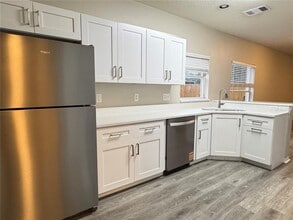 14938 Deer Meadow Dr in Lutz, FL - Building Photo - Building Photo