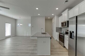 4741 Medlock Ln in Oakwood, GA - Building Photo - Building Photo
