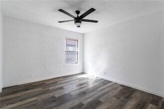 2200 Venus Ave in North Las Vegas, NV - Building Photo - Building Photo