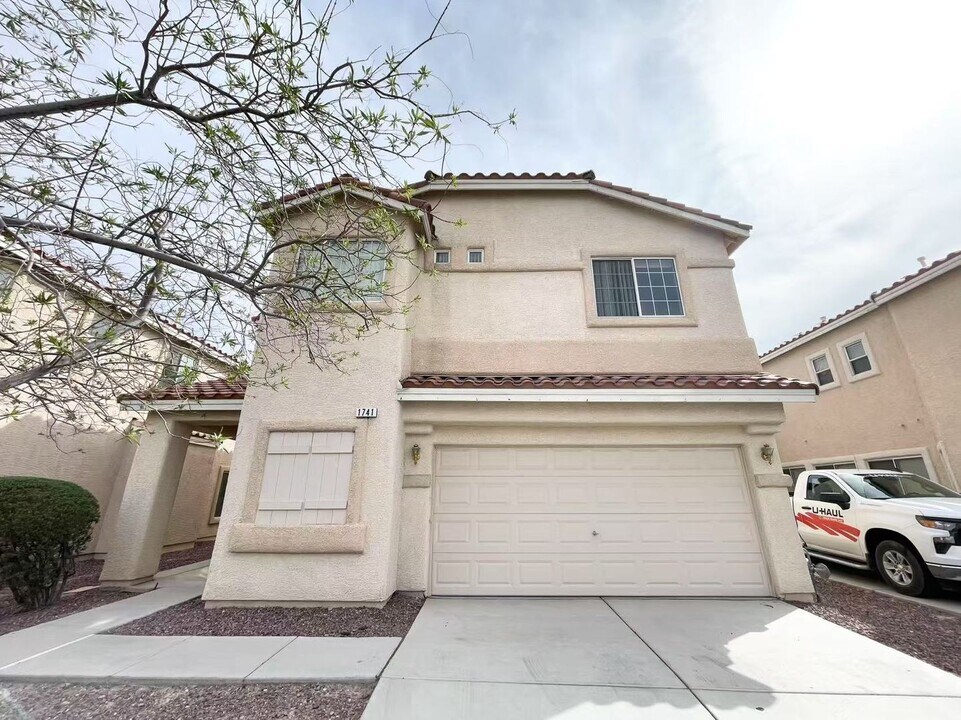 1741 Spotted Wolf Ave in Las Vegas, NV - Building Photo