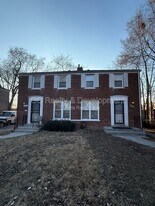 9528 S Chappel Ave in Chicago, IL - Building Photo