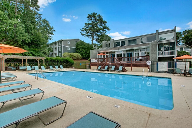 Lacota Apartments