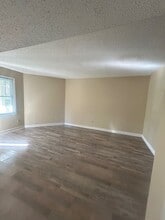 2912 Chatsworth Rd in Columbia, SC - Building Photo - Building Photo