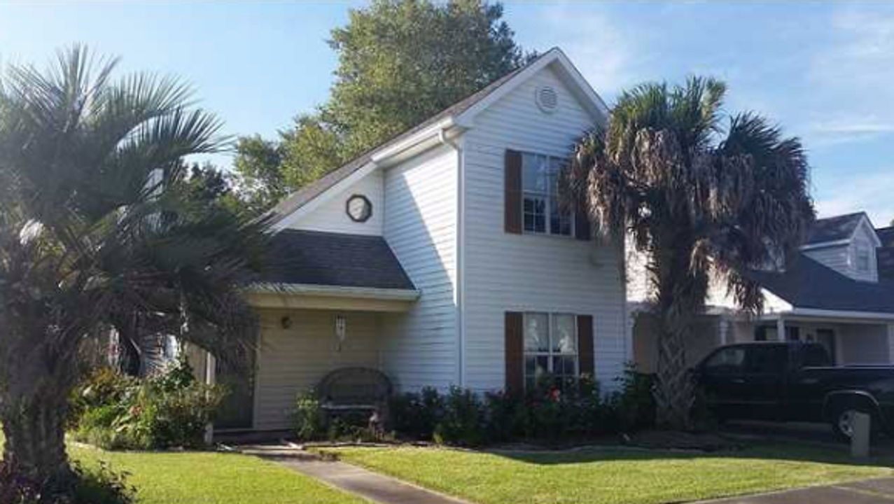 102 Syrup Row in Lafayette, LA - Building Photo