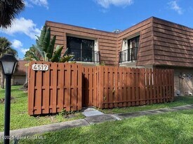 4517 Kaileen Cir NE in Palm Bay, FL - Building Photo