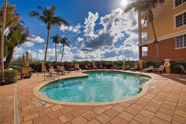 147 Tampa Ave E in Venice, FL - Building Photo - Building Photo