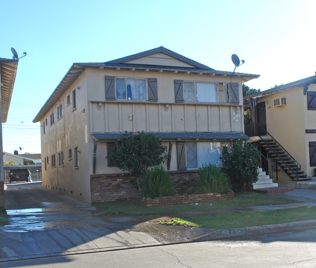 152 Vecino Dr in Covina, CA - Foto de edificio - Building Photo