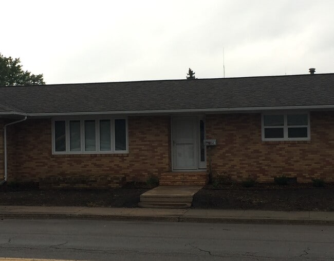 property at 521 6th Avenue Northeast