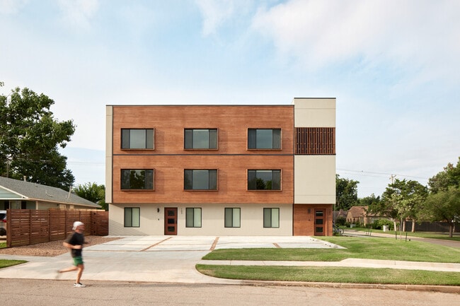 W8 in Oklahoma City, OK - Building Photo - Building Photo