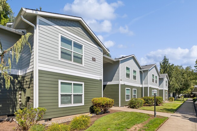Nolan Ridge Apartments in Keizer, OR - Foto de edificio - Building Photo