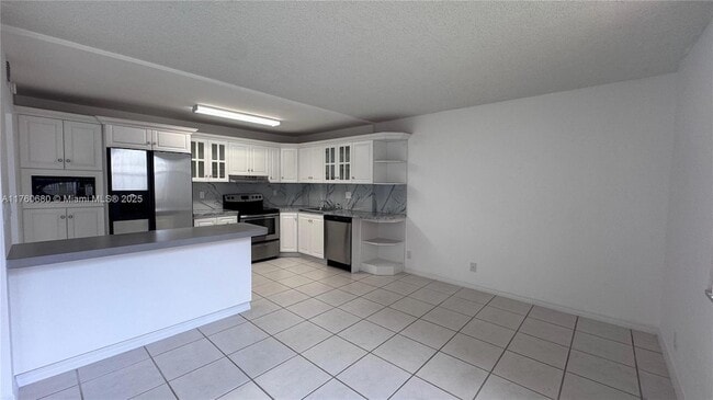 20401 NE 30th Ave, Unit 4128 in Aventura, FL - Building Photo - Building Photo