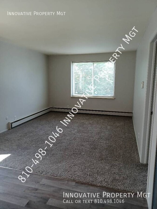 3834 Red Arrow Rd in Flint, MI - Building Photo - Building Photo