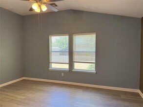 10201 Buccaneer Dr in Oklahoma City, OK - Building Photo - Building Photo