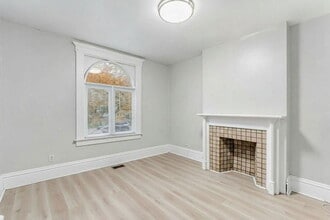 196 W 8th Ave in Columbus, OH - Building Photo - Building Photo