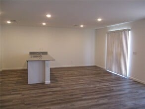 2400 Granite Cir in Bullhead City, AZ - Building Photo - Building Photo