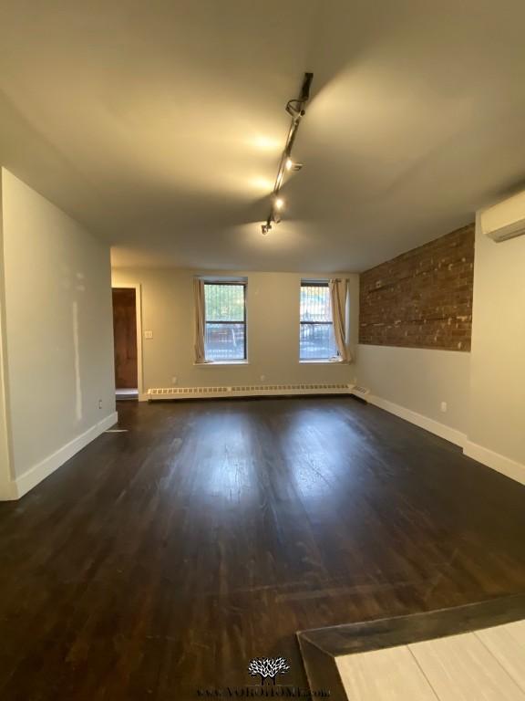 3 E 124th St in New York, NY - Building Photo - Building Photo
