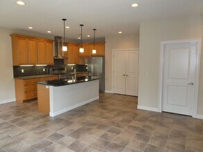 5204 Steeplechase Dr in Columbia, MO - Foto de edificio - Building Photo