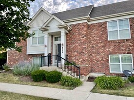 4258 Central Park Ln in Aurora, IL - Building Photo