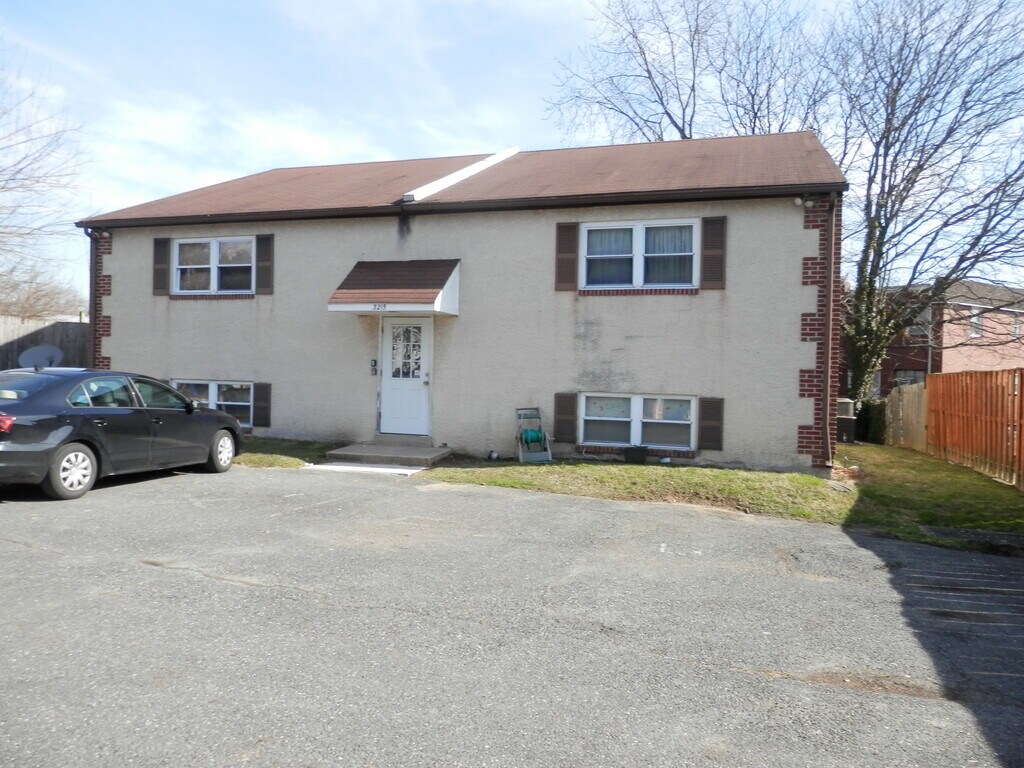 3215 Tom Sweeney Dr Rentals in Brookhaven, PA