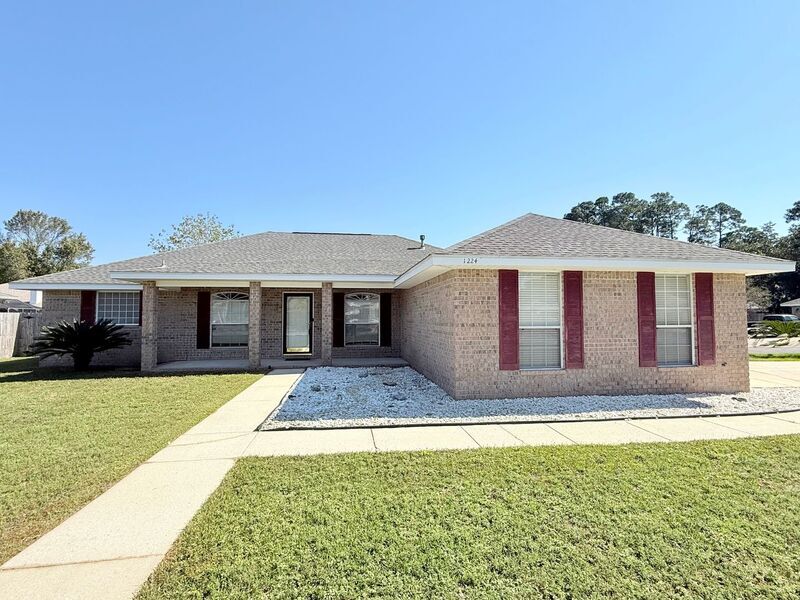 1224 Lahaina Ct in Pensacola, FL - Building Photo
