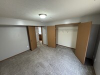 1249 Pike St, Unit Apartment in Milton, WV - Foto de edificio - Building Photo