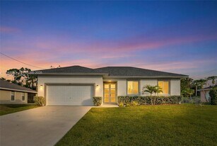 719 Little Rock St E in Lehigh Acres, FL - Building Photo