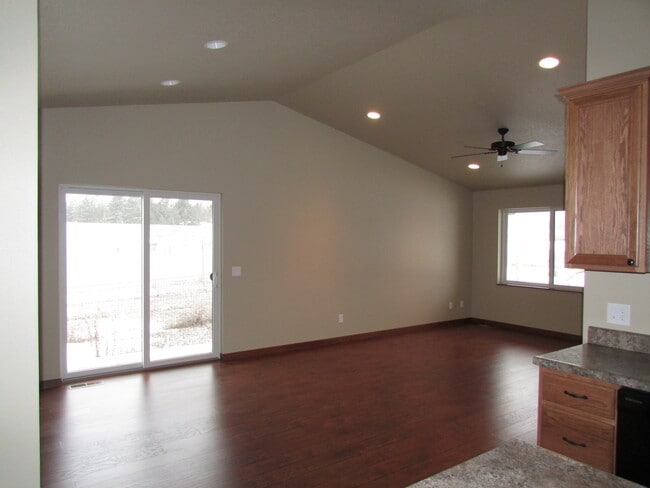 10898 Freedom Trail in Summerset, SD - Building Photo - Building Photo