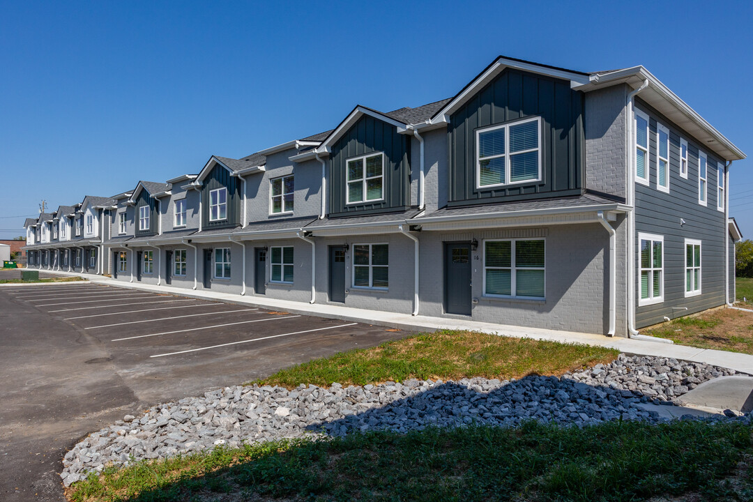 Flats at Melrose in Lebanon, TN - Building Photo