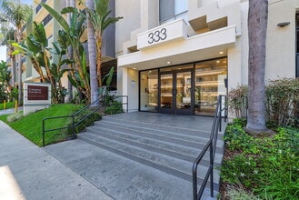 Catalina Gardens in Los Angeles, CA - Foto de edificio - Building Photo