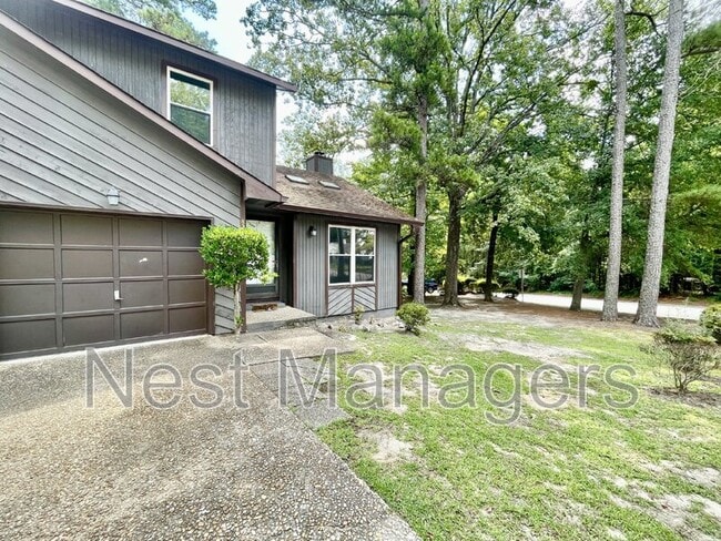 820A Anarine Rd in Fayetteville, NC - Building Photo - Building Photo