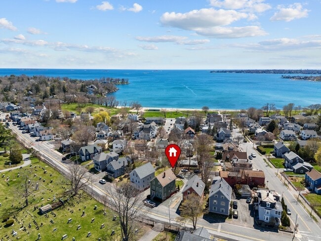 53 Hale St, Unit Apartment  3