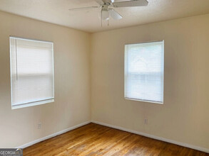 1037 Oglethorpe Ave SW in Atlanta, GA - Building Photo - Building Photo