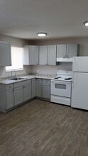 Coachmen Apartments in Aurora, CO - Building Photo - Interior Photo