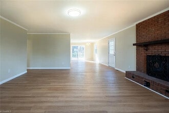 955 Lyndon Ln in Haw River, NC - Building Photo - Building Photo