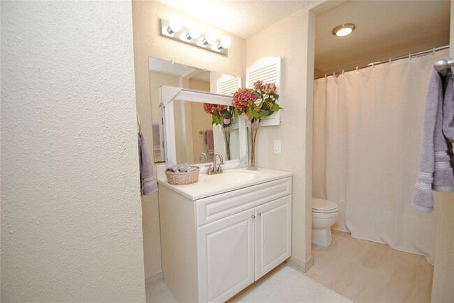 property at 781 Country Pl Dr
